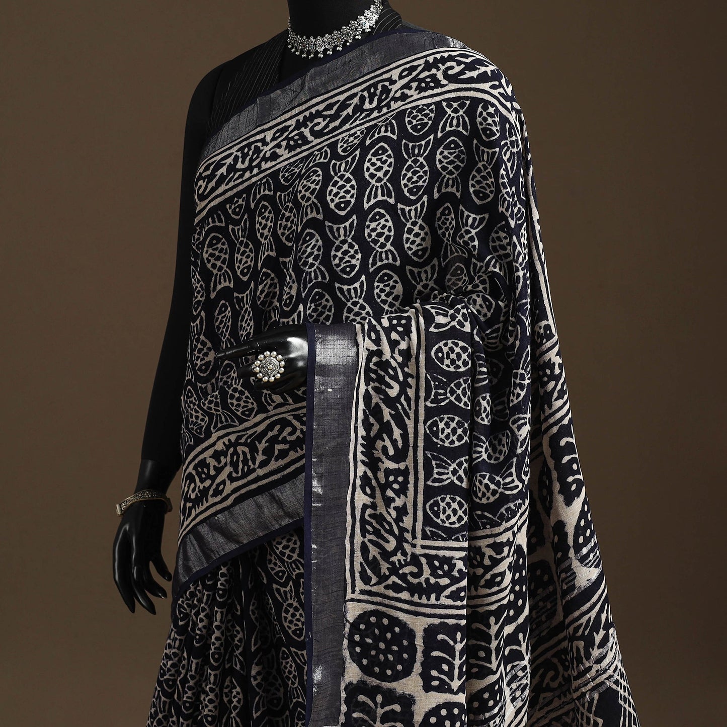 Linen hand batik saree with zari border 16 - handcrafted