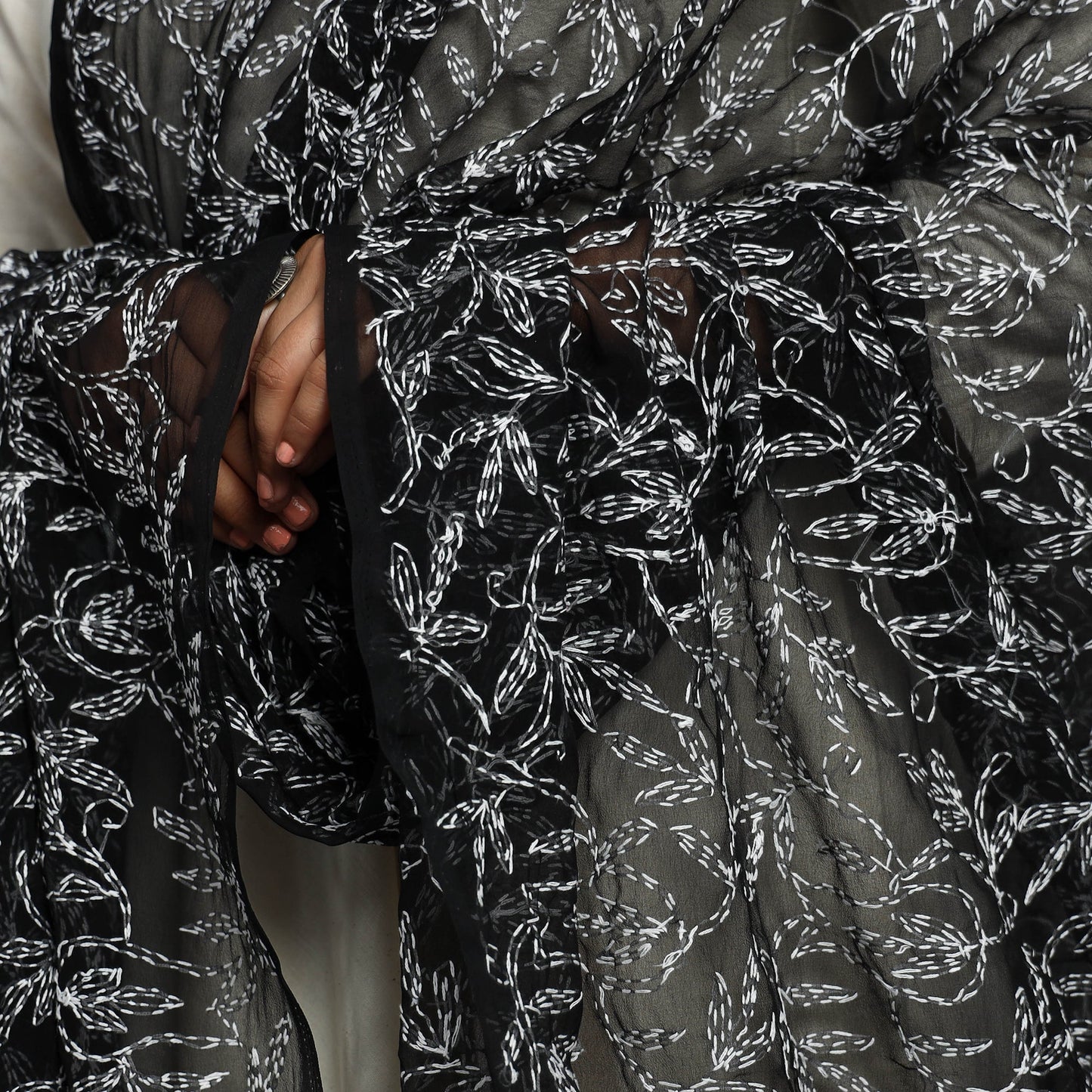  Lucknow Chikankari Tepchi Embroidery Georgette Dupatta 05 