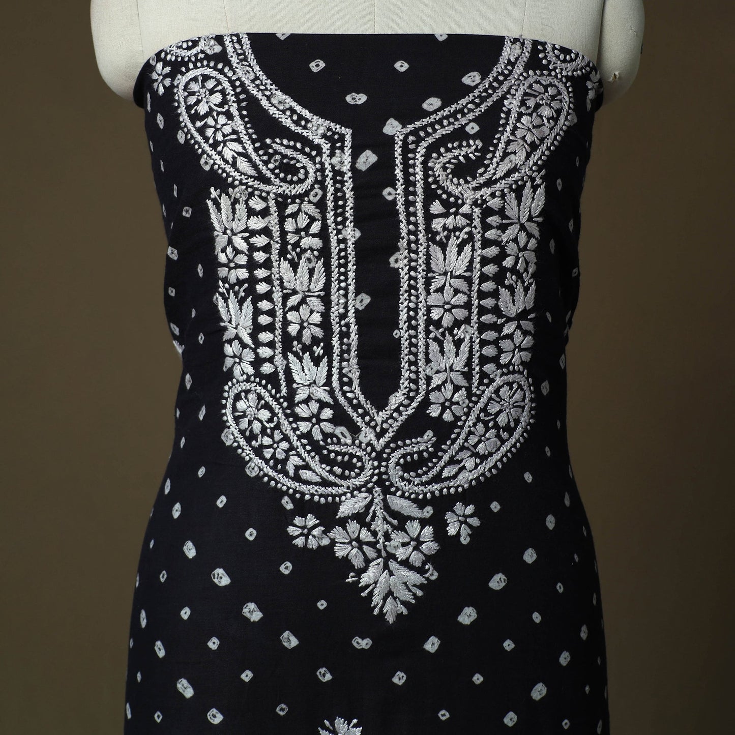 Lucknowi chikankari hand work bandhani unstitched kurta