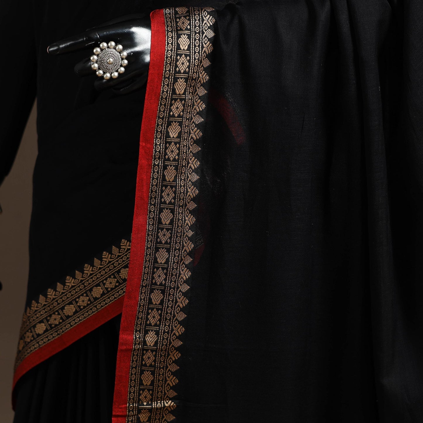 Mercerised cotton dharwad saree with thread border 13