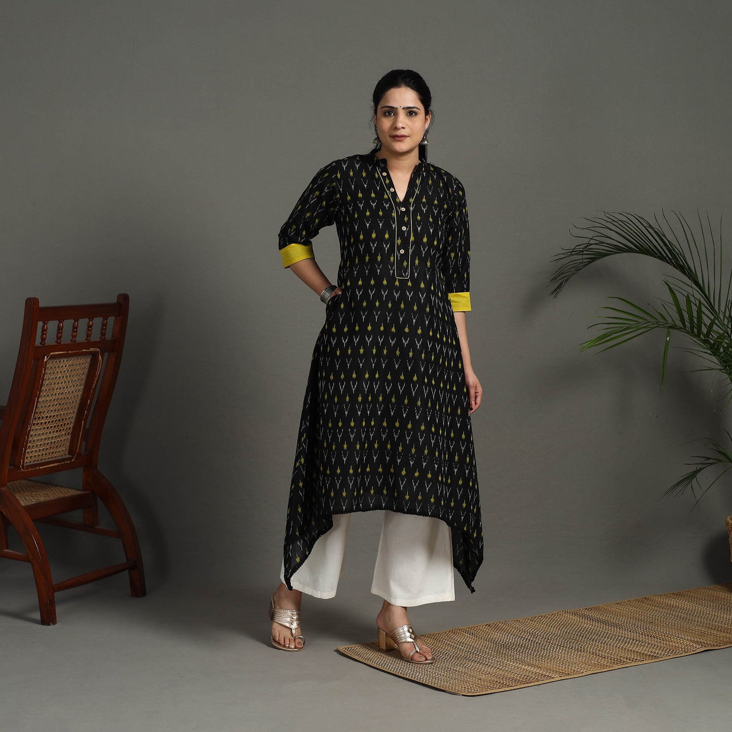  Black Mercerised Cotton A-Line Pochampally Ikat Kurta for Women