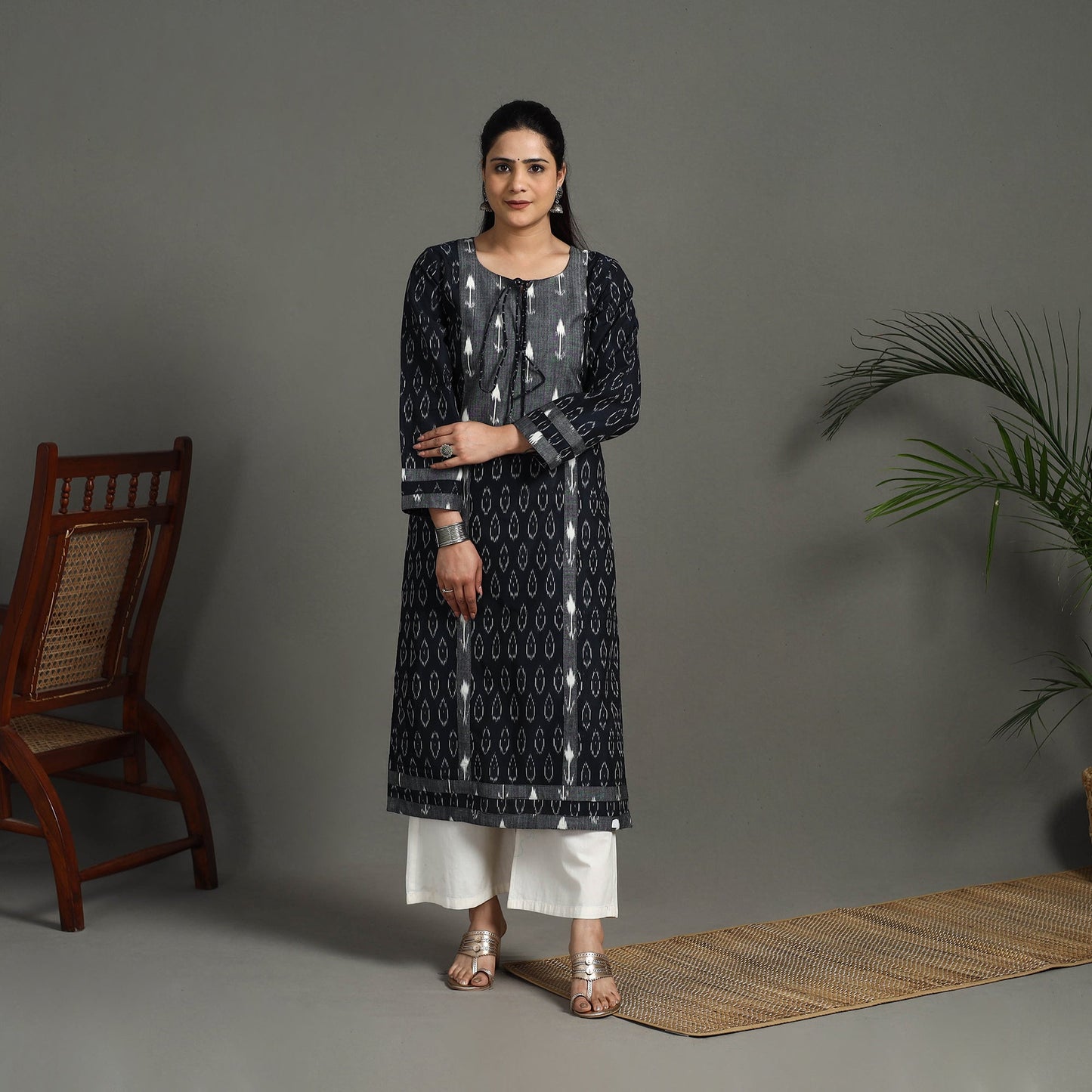 Black - Mercerised Cotton Straight Pochampally Ikat Kurta 11