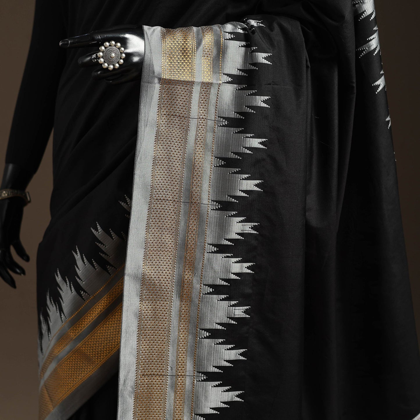 Mercerized cotton ilkal saree with chikki paras border 10