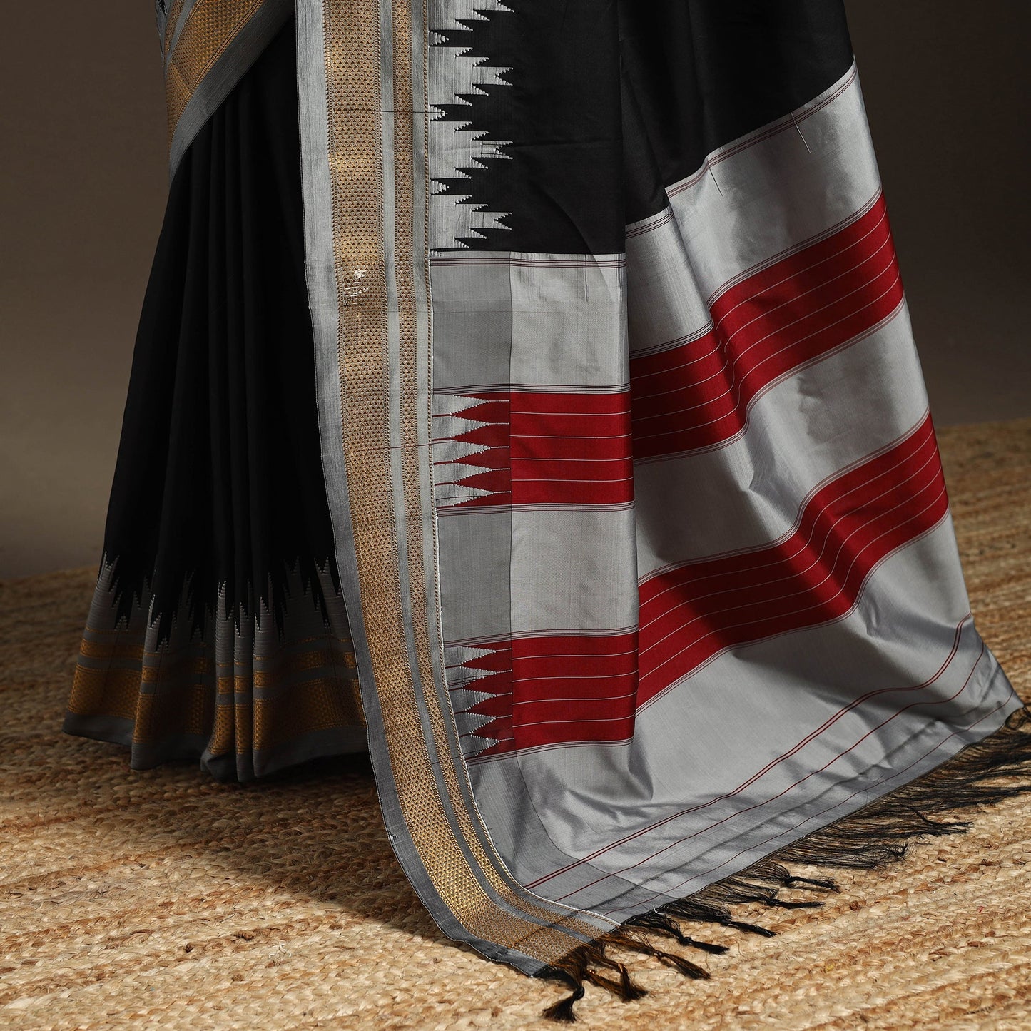 Mercerized cotton ilkal saree with chikki paras border 10