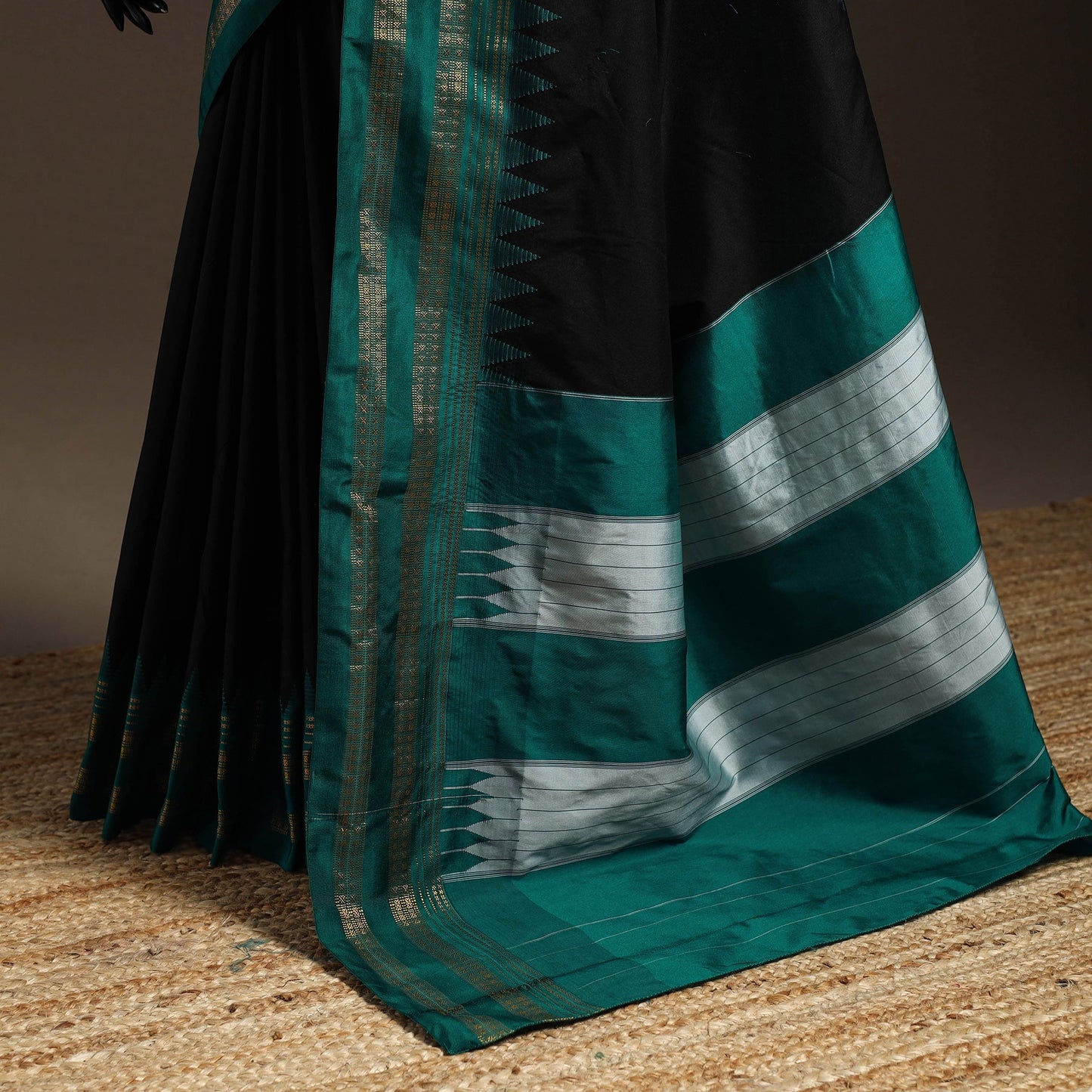 Mercerized cotton ilkal saree with rudraksha border 21