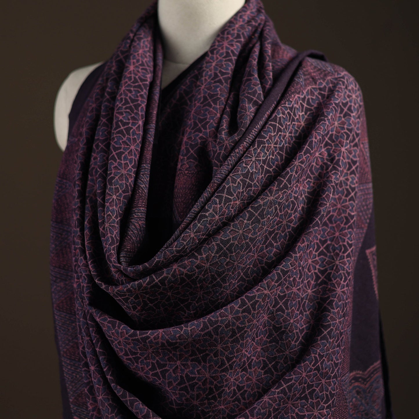 Merino wool natural dyed handwoven hand shawl 09