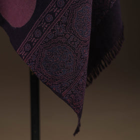 Black - merino wool natural dyed handwoven hand shawl 15