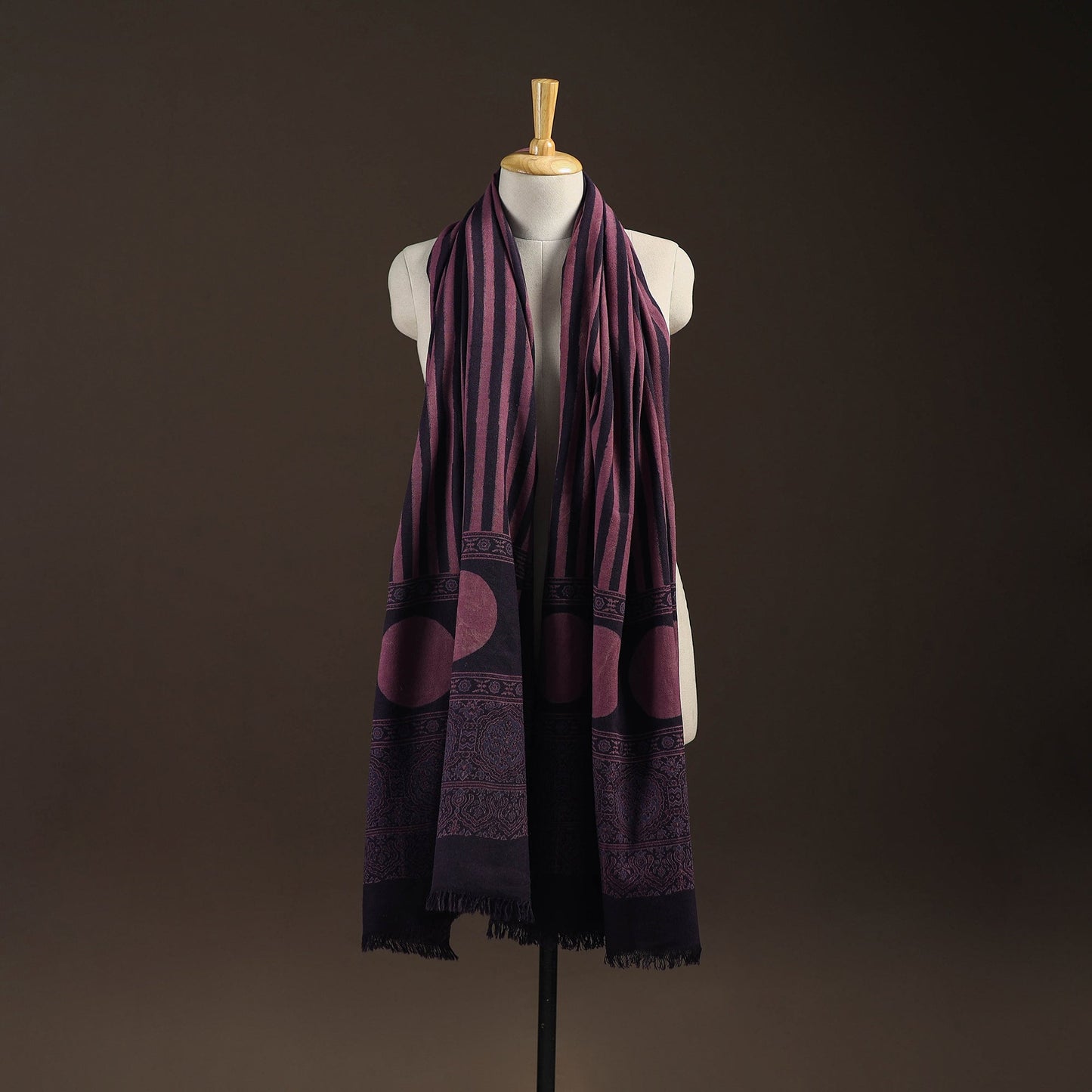 Black - merino wool natural dyed handwoven hand shawl 15