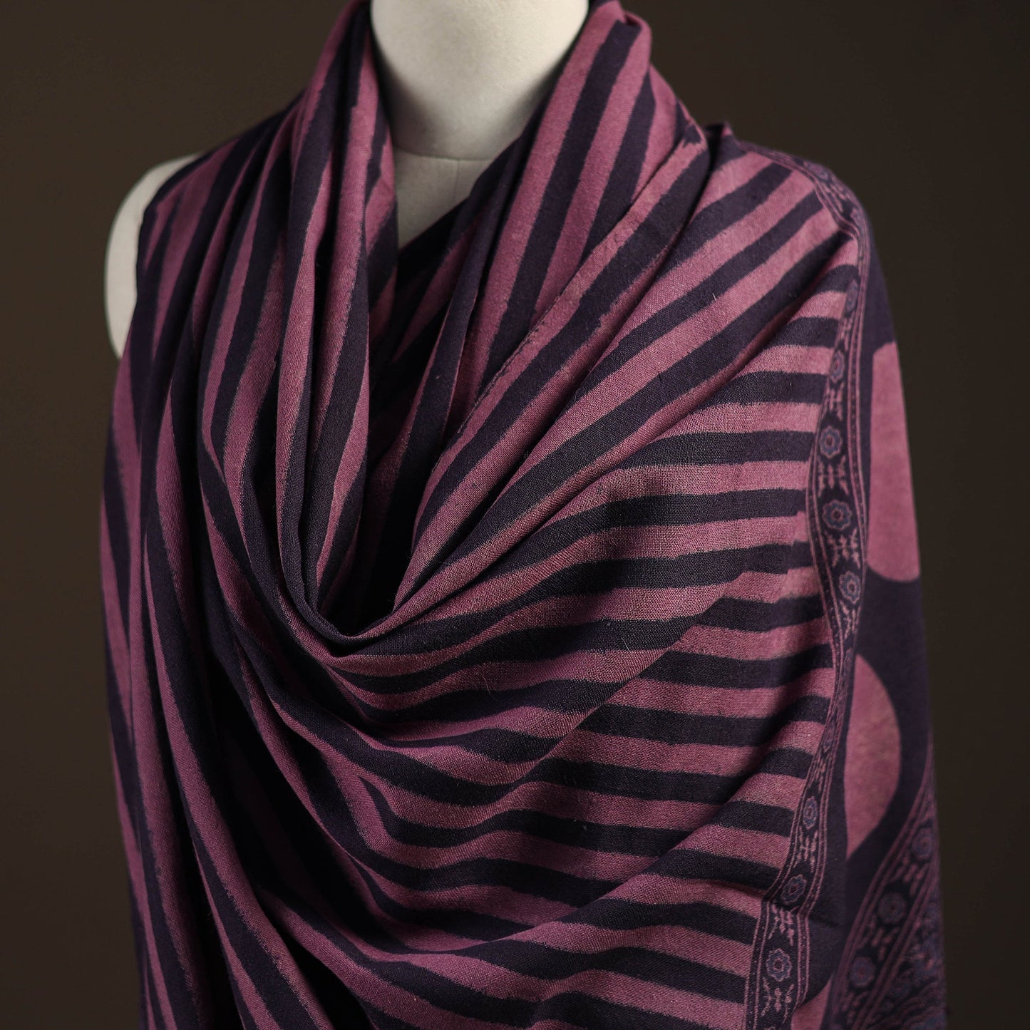 Black - merino wool natural dyed handwoven hand shawl 15