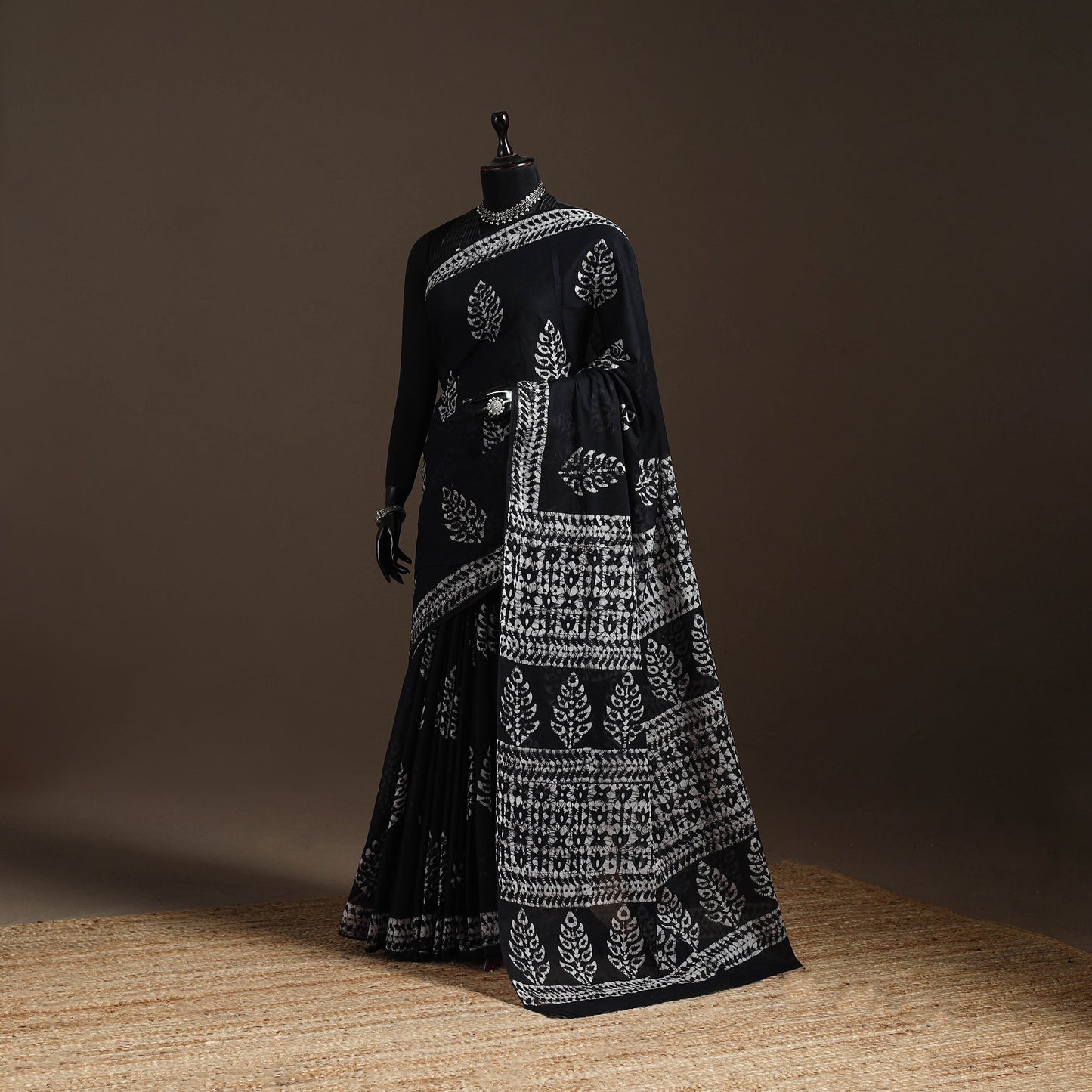 Mul cotton hand batik saree 01 - handcrafted