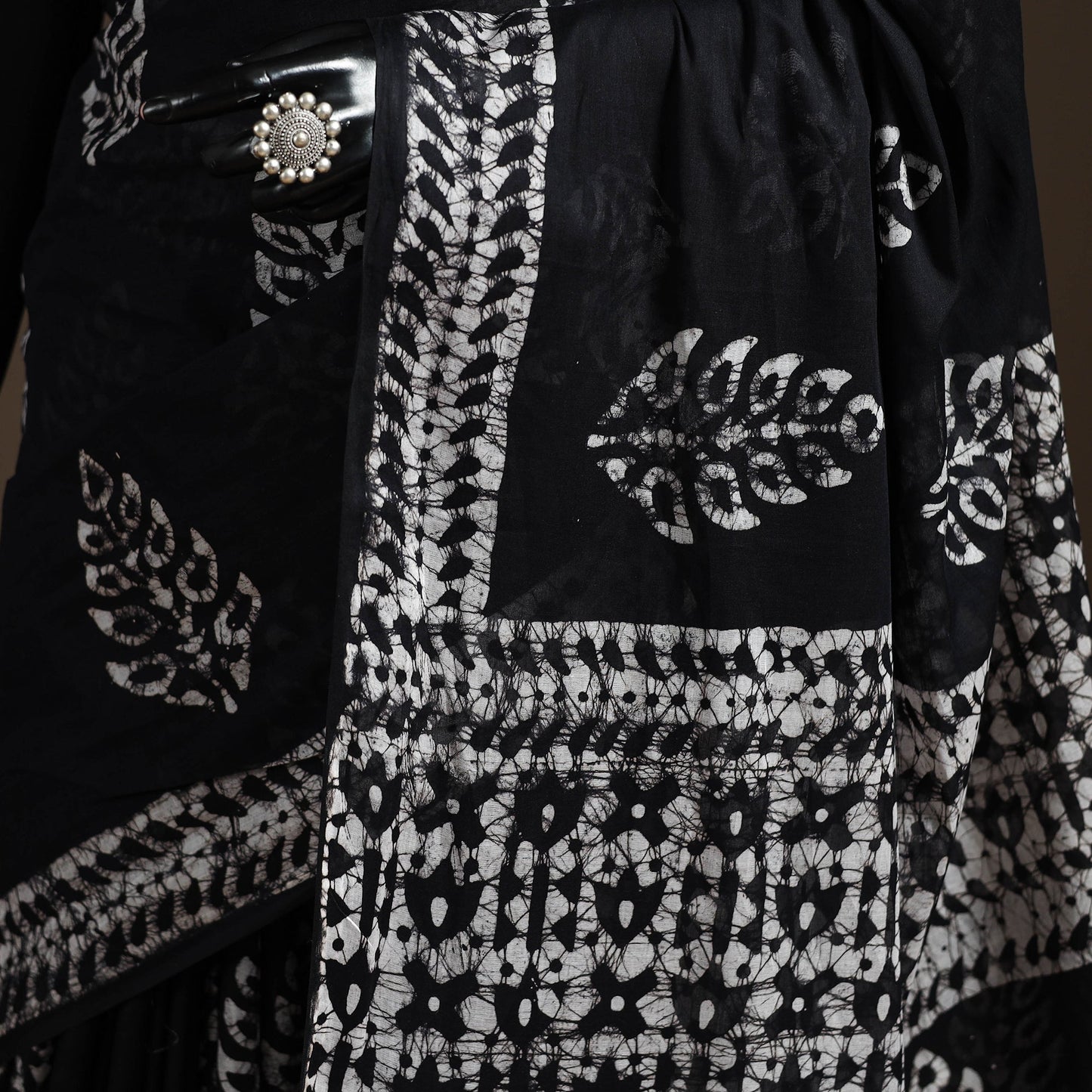 Mul cotton hand batik saree 01 - handcrafted