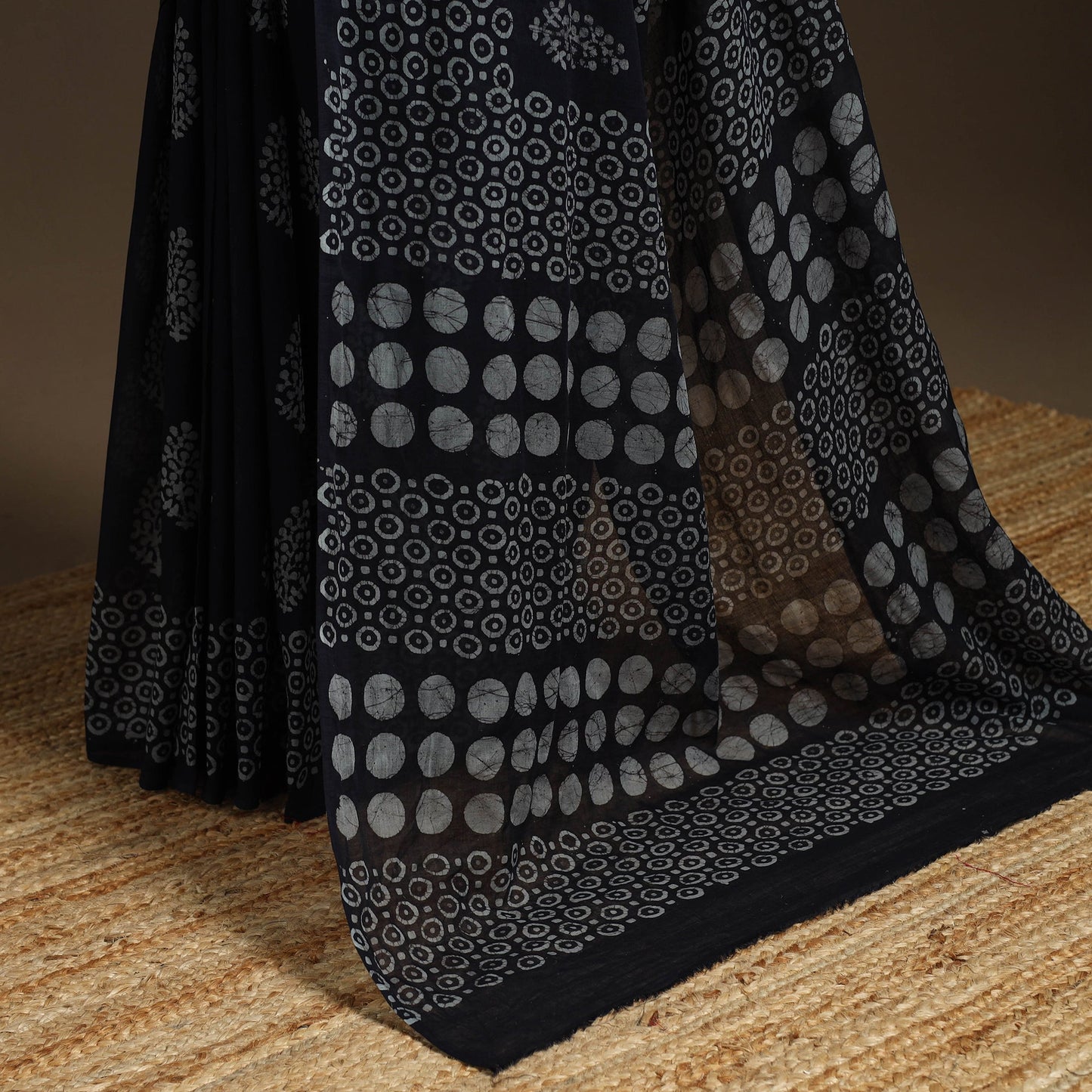 Black - mul cotton hand batik saree 15 - handcrafted