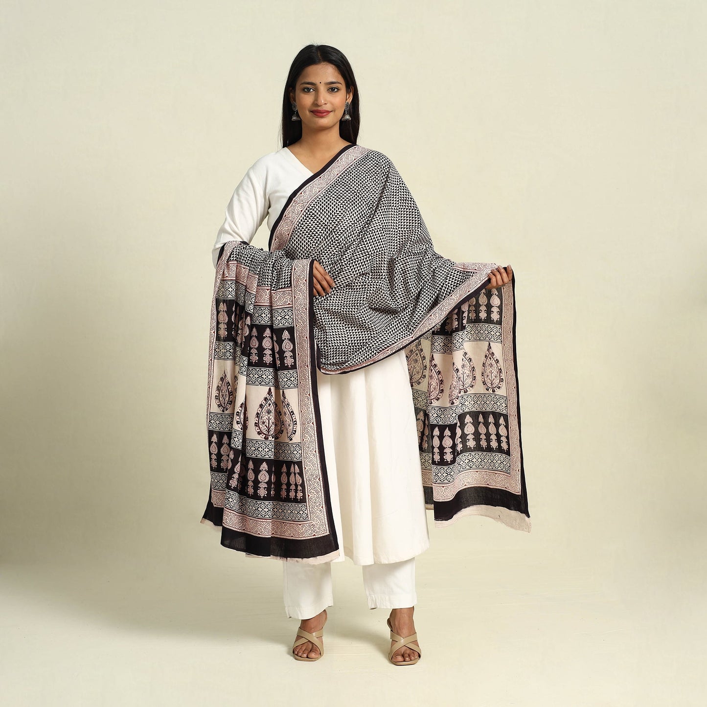  Black Natural Dye Mul Cotton Bagh Print Dupatta