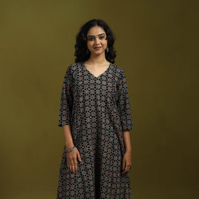 Natural dyed cotton a-line kurta for women 18 - handcrafted