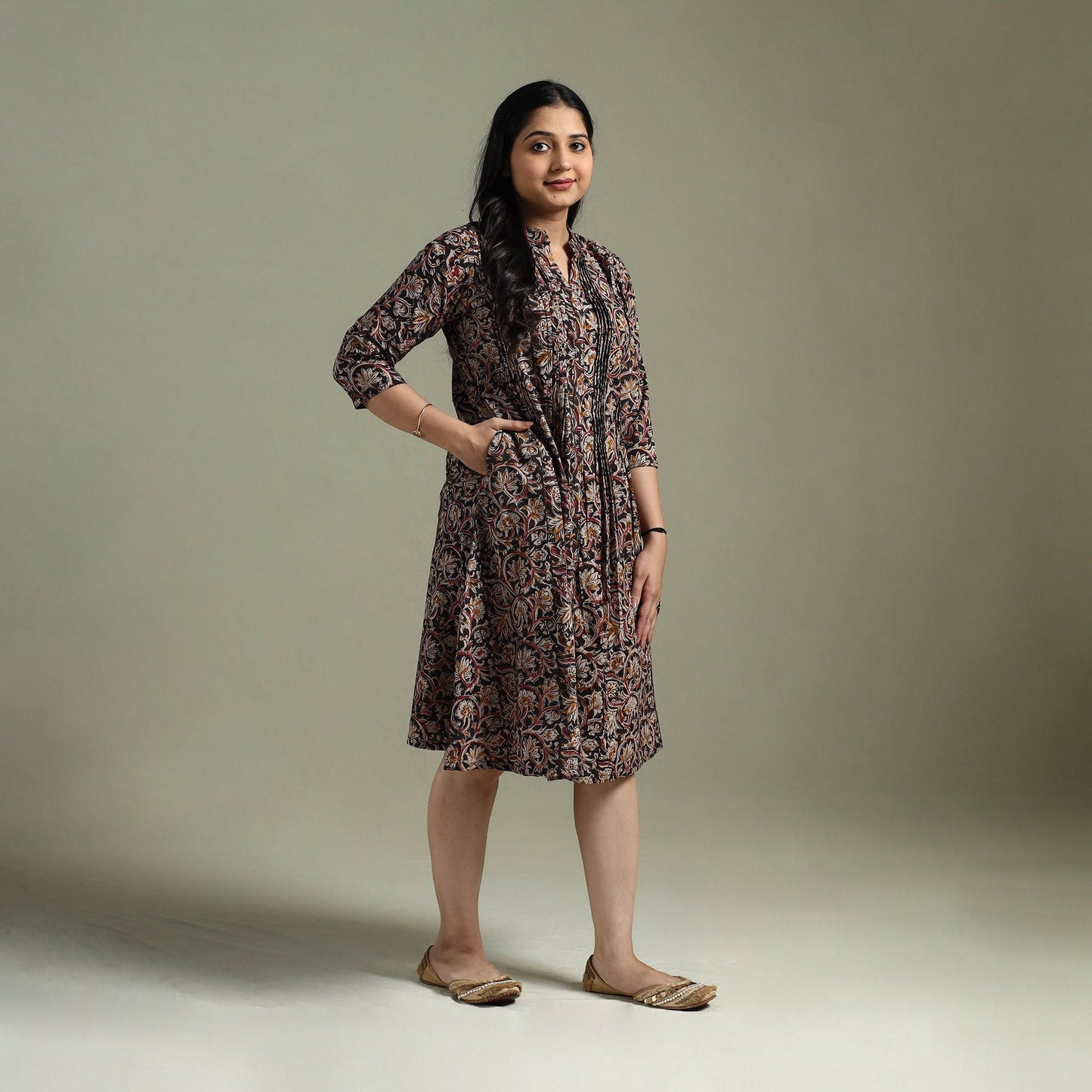 Natural dyed cotton hand block print pintuck kalamkari