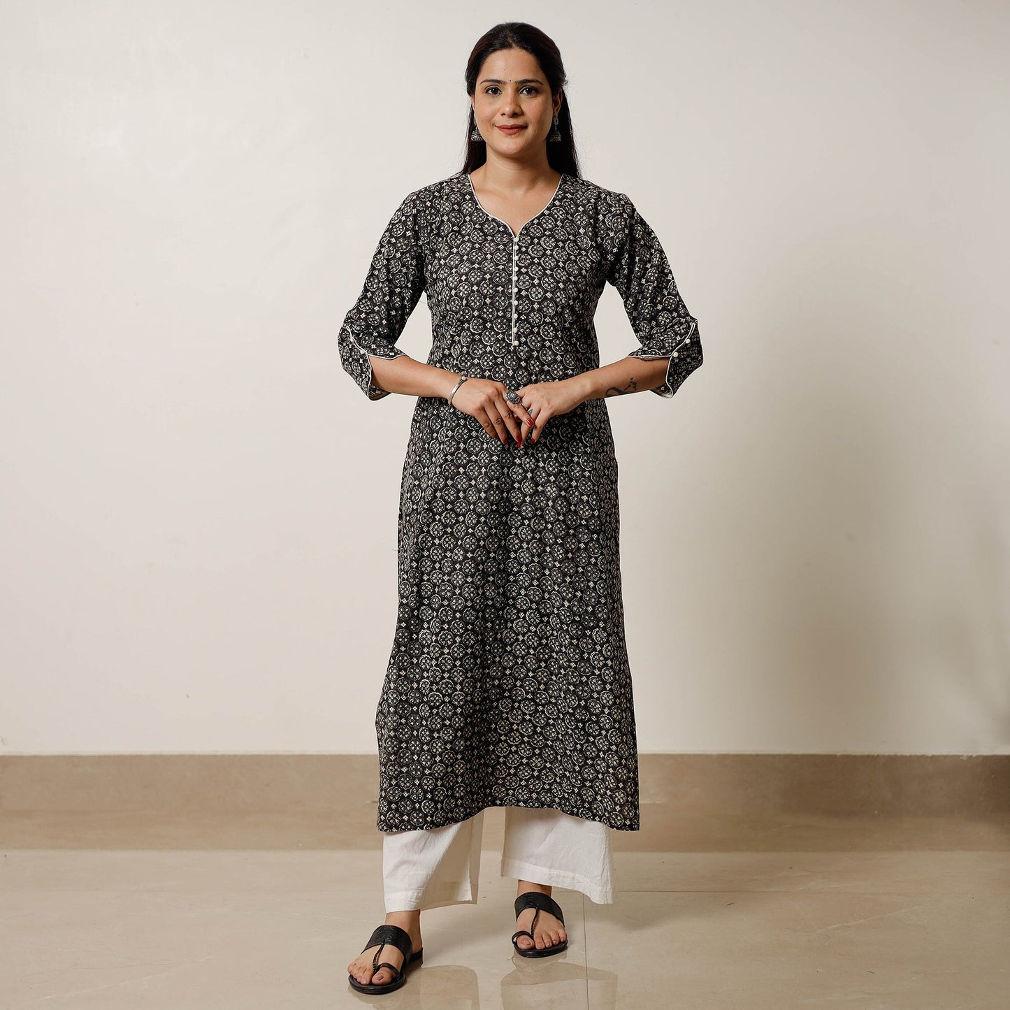 Buy Bagru Hand Block Printed Cotton Straight Long Kurta 04 Online l iTokri.com