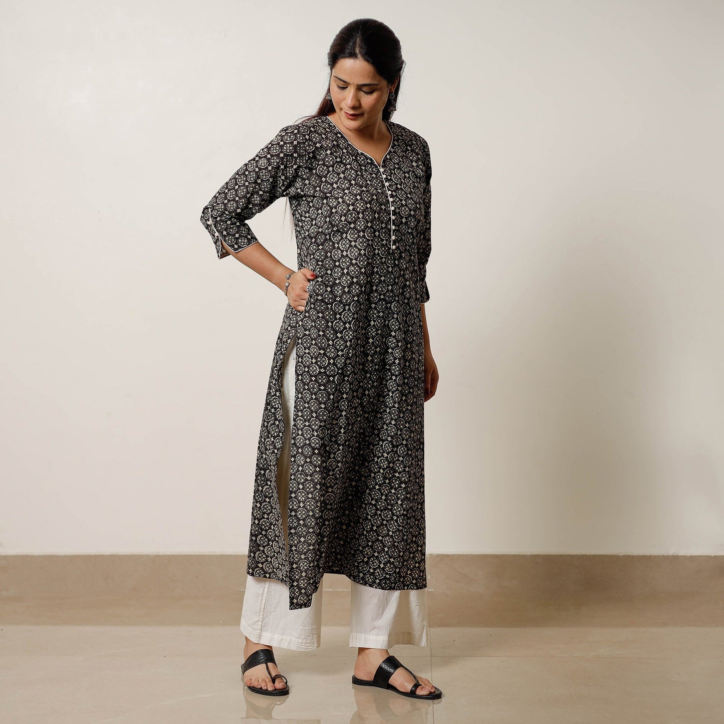 Buy Bagru Hand Block Printed Cotton Straight Long Kurta 04 Online l iTokri.com