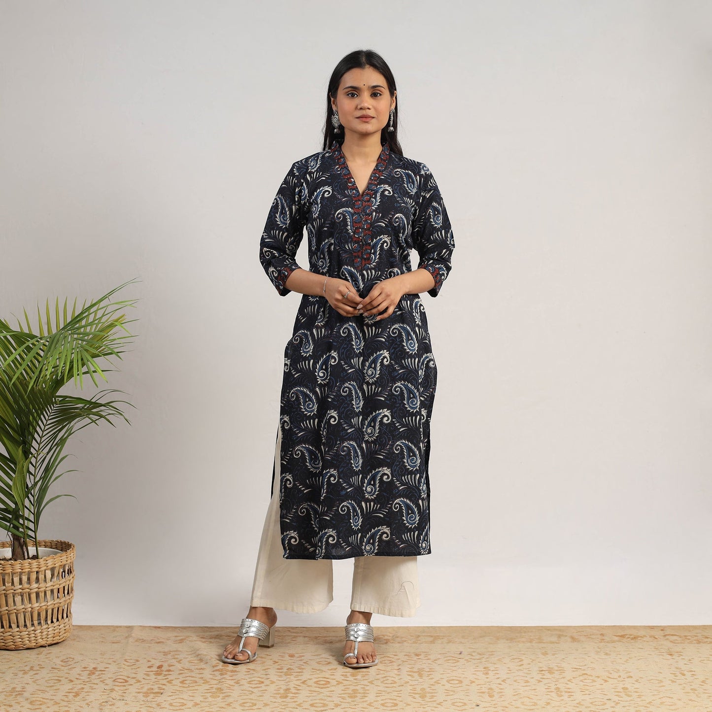 Black Natural Dyed Cotton Straight Jahota Print Kurta for Women