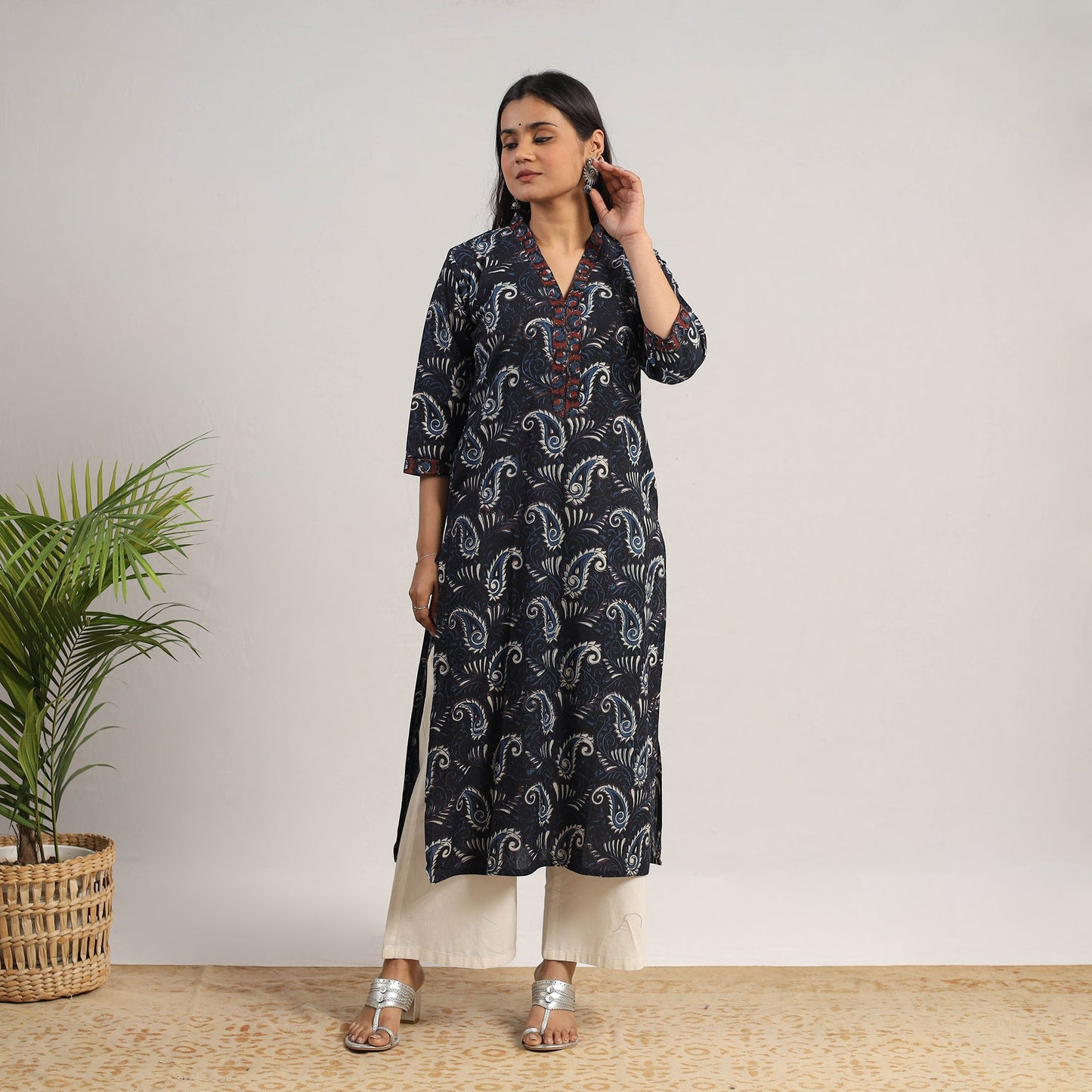 Black Natural Dyed Cotton Straight Jahota Print Kurta for Women