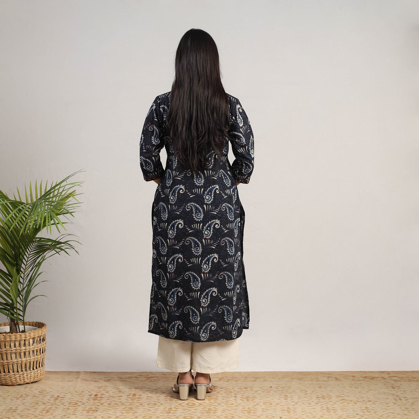 Black Natural Dyed Cotton Straight Jahota Print Kurta for Women