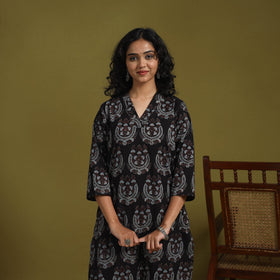 Natural dyed cotton straight kurta for women 04