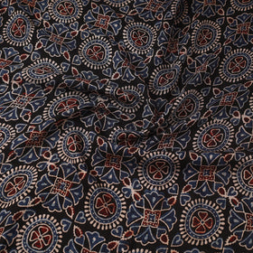 Natural dyed dola silk hand fabric 44 - handcrafted
