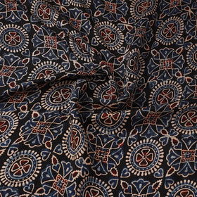 Natural dyed dola silk hand fabric 54 - handcrafted