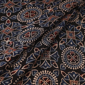 Natural dyed dola silk hand fabric 40 - handcrafted