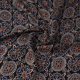 Natural dyed dola silk hand fabric 54 - handcrafted