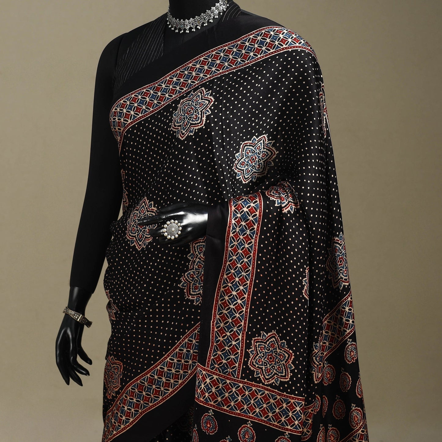 Natural dyed modal silk saree with lagdi patta 04