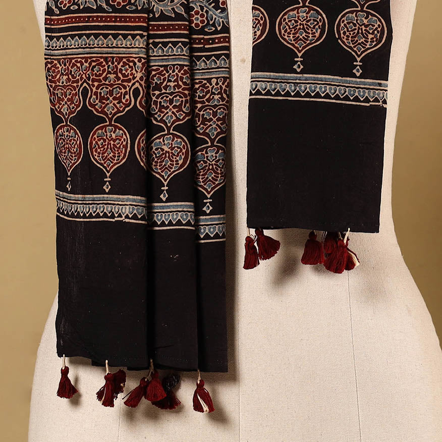 Black - natural dyed mul cotton stole 02 - handcrafted