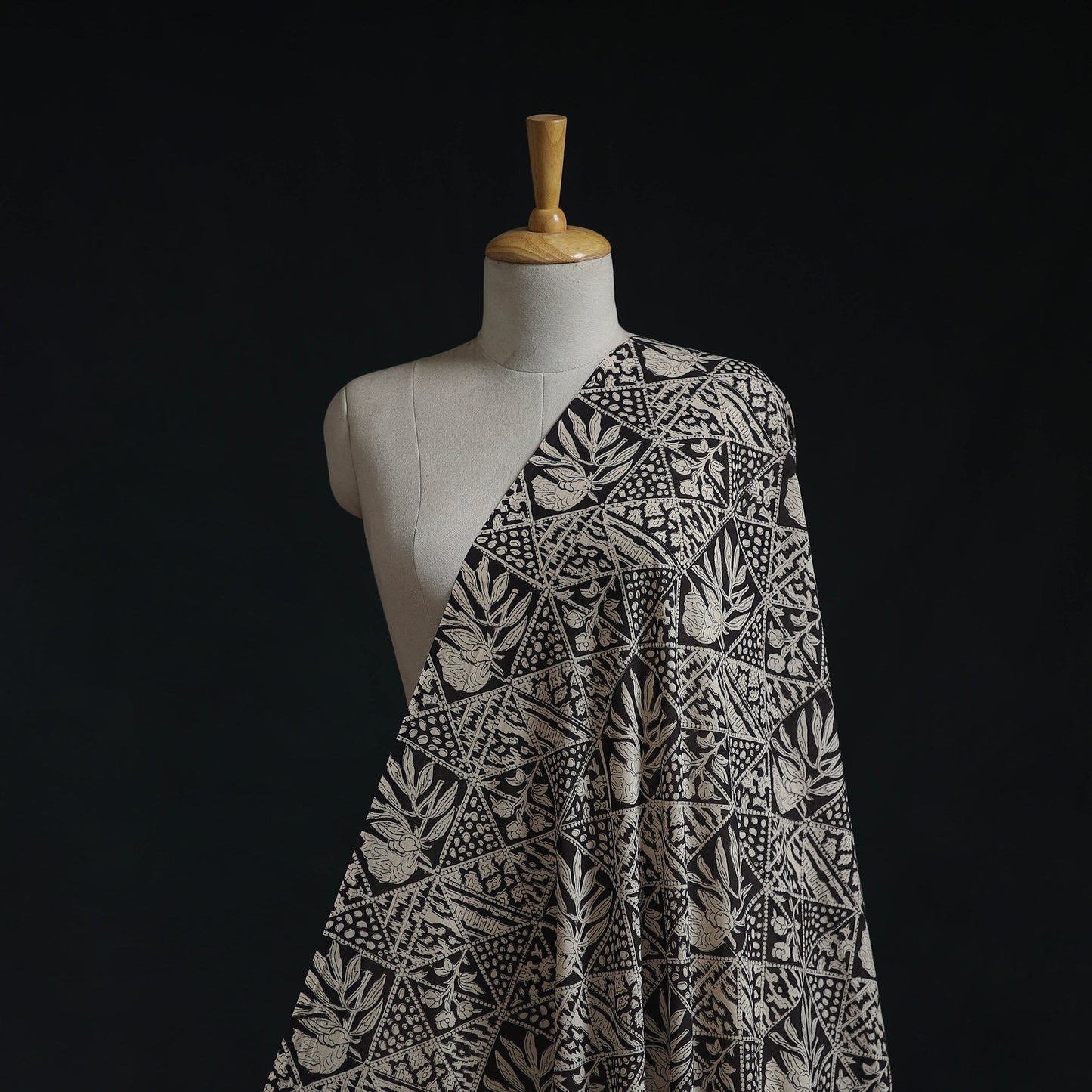 Natural dyed pure mul cotton hand block bagru print fabric