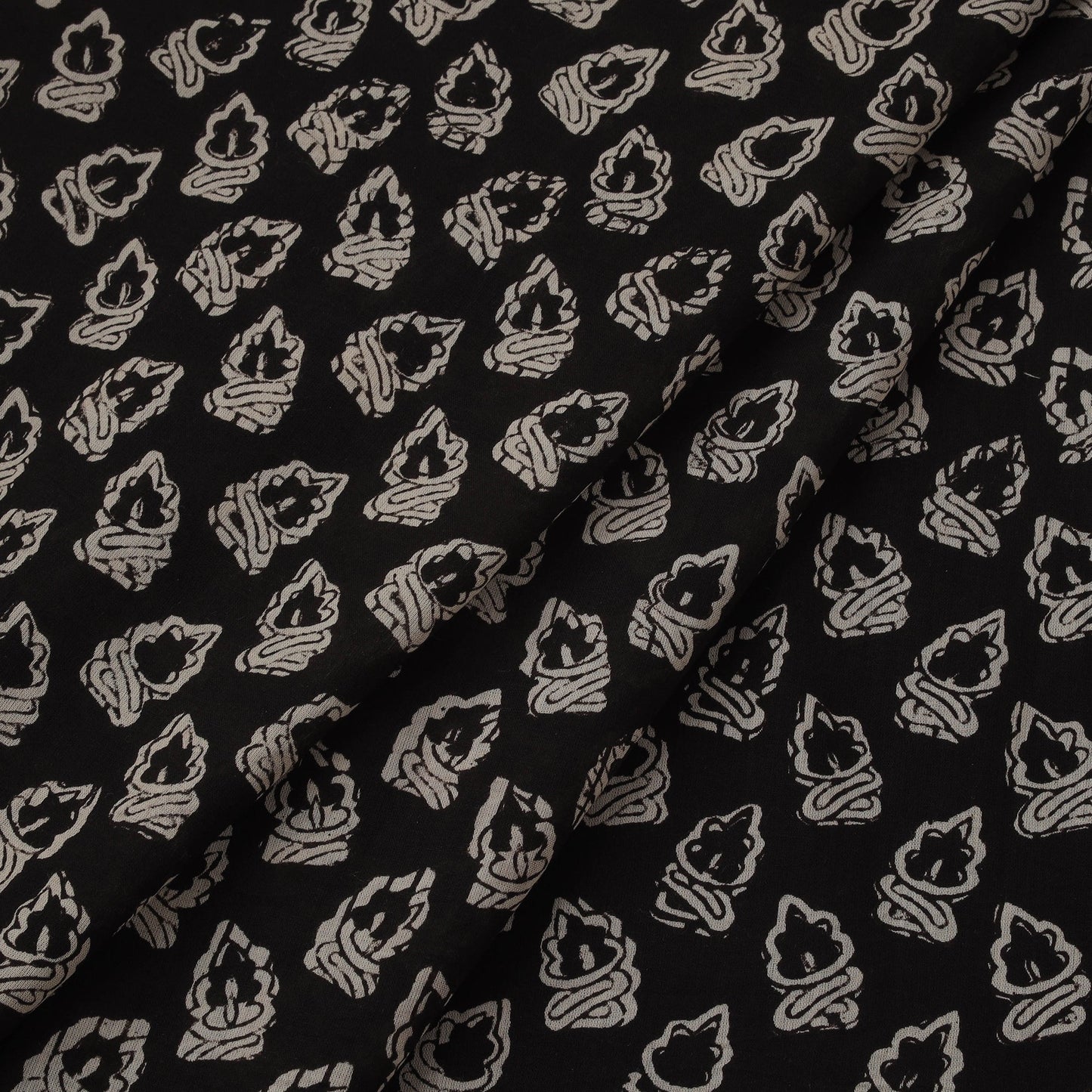 Natural dyed pure mul cotton hand block bagru print fabric