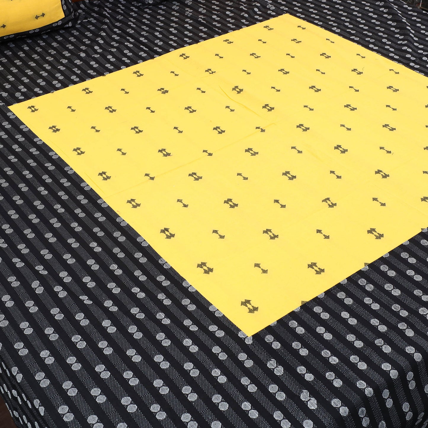 Buy Black Patchwork Cotton Double Jacquard Bed Sheet Set