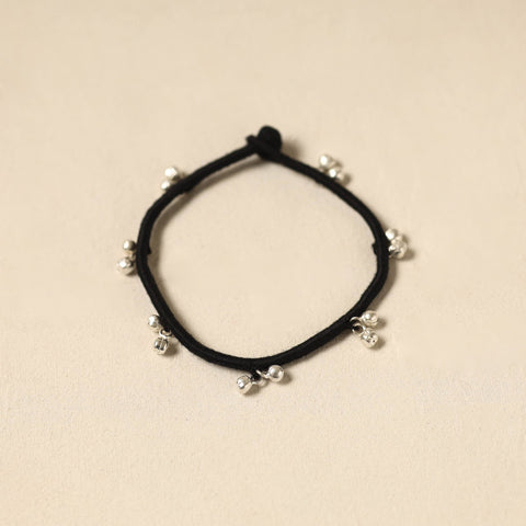 Black - patwa thread & bead work anklet by kailash 78