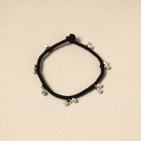 Black - patwa thread & bead work anklet by kailash 78