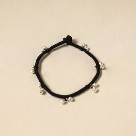 Black - patwa thread & bead work anklet by kailash 78