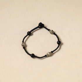 Black - patwa thread & bead work anklet by kailash 86