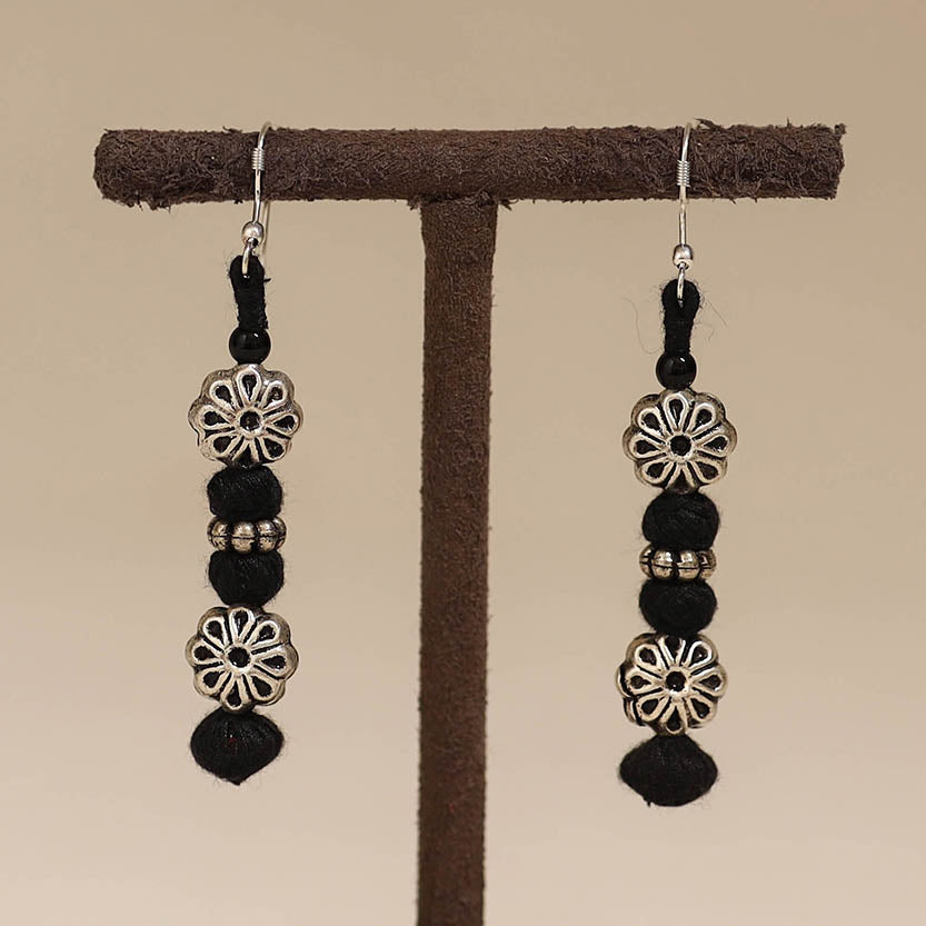 Black - patwa thread beads earrings by kailash 31