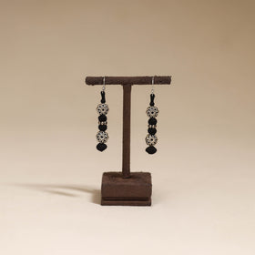Black - patwa thread beads earrings by kailash 31