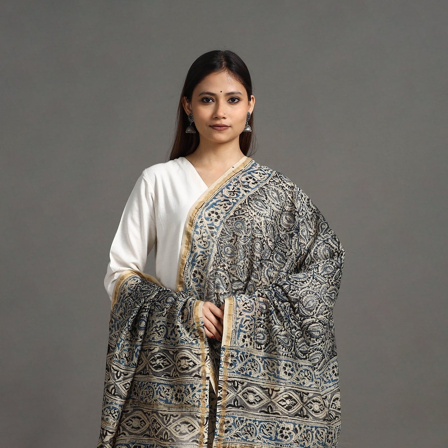 Buy Pedana Block Print Chanderi Silk Black Kalamkari Dupatta
