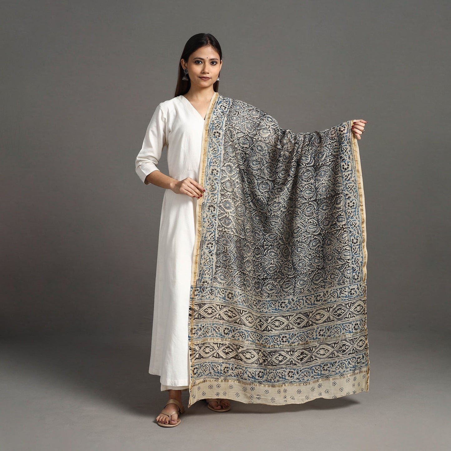 Buy Pedana Block Print Chanderi Silk Black Kalamkari Dupatta