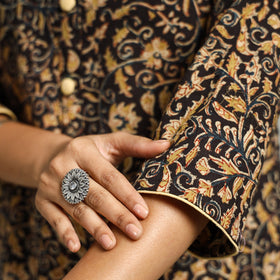 Buy Pedana Kalamkari Hand Block Printed Cotton Kurta Online at iTokri.com