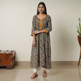 Buy Pedana Kalamkari Block Printed Cotton A-Line Kurta with Tagai Work 11 Online at iTokri.com
