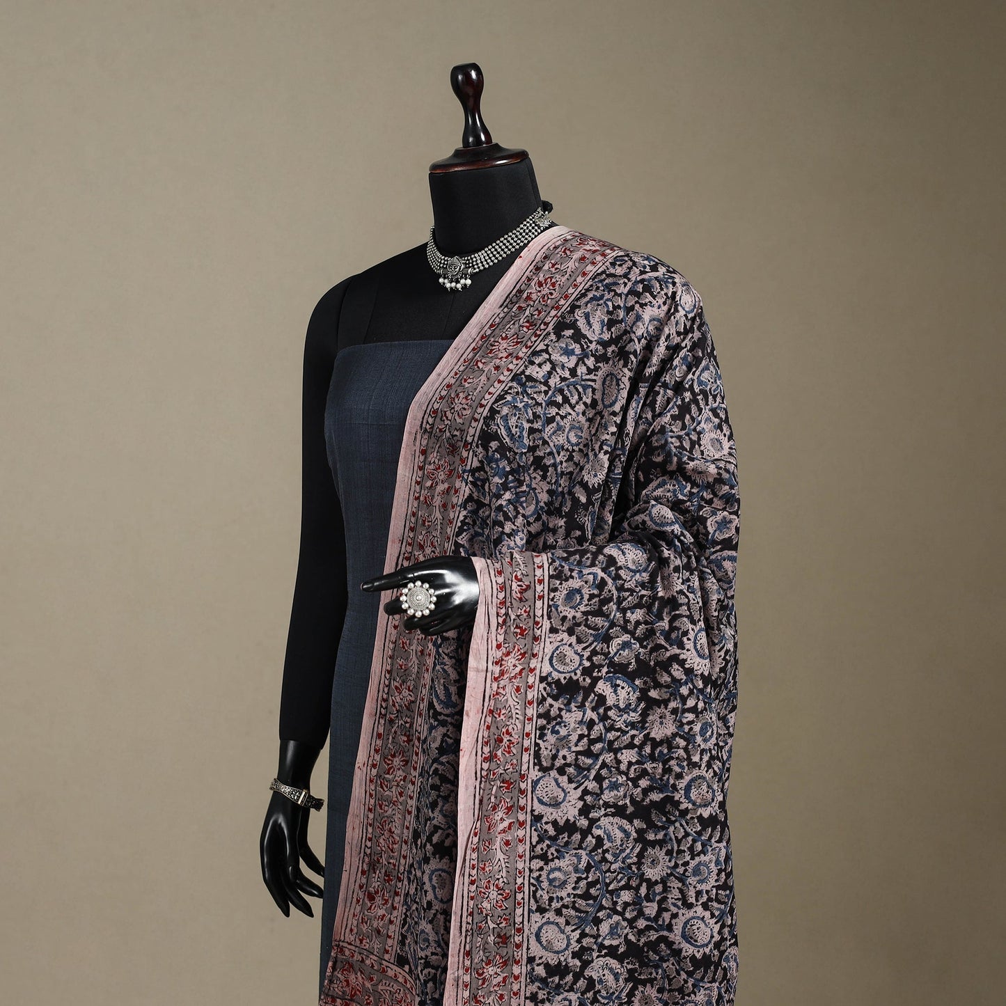 Black - pedana natural dyed cotton kalamkari dupatta 07