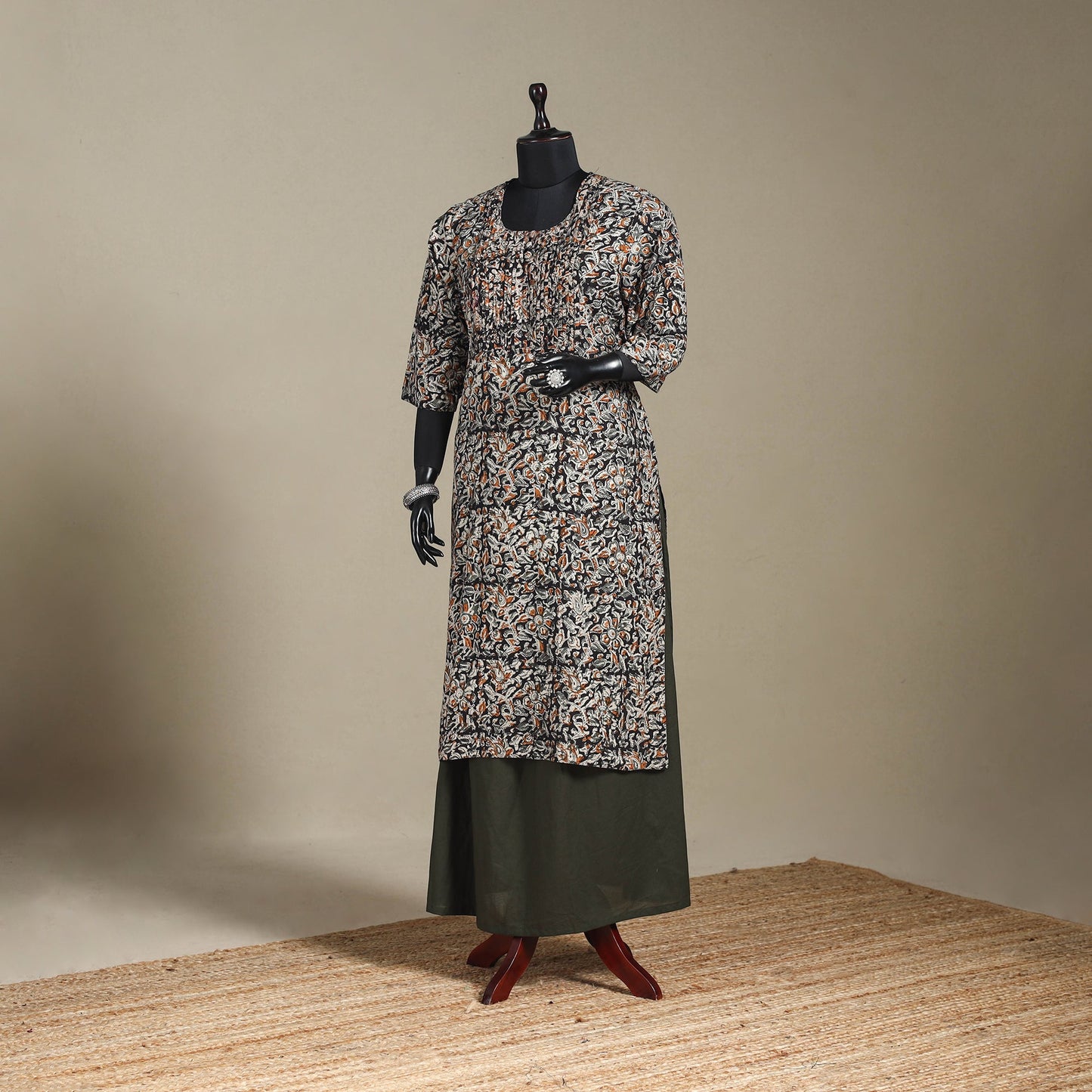 Black - pedana natural dyed cotton straight pintuck