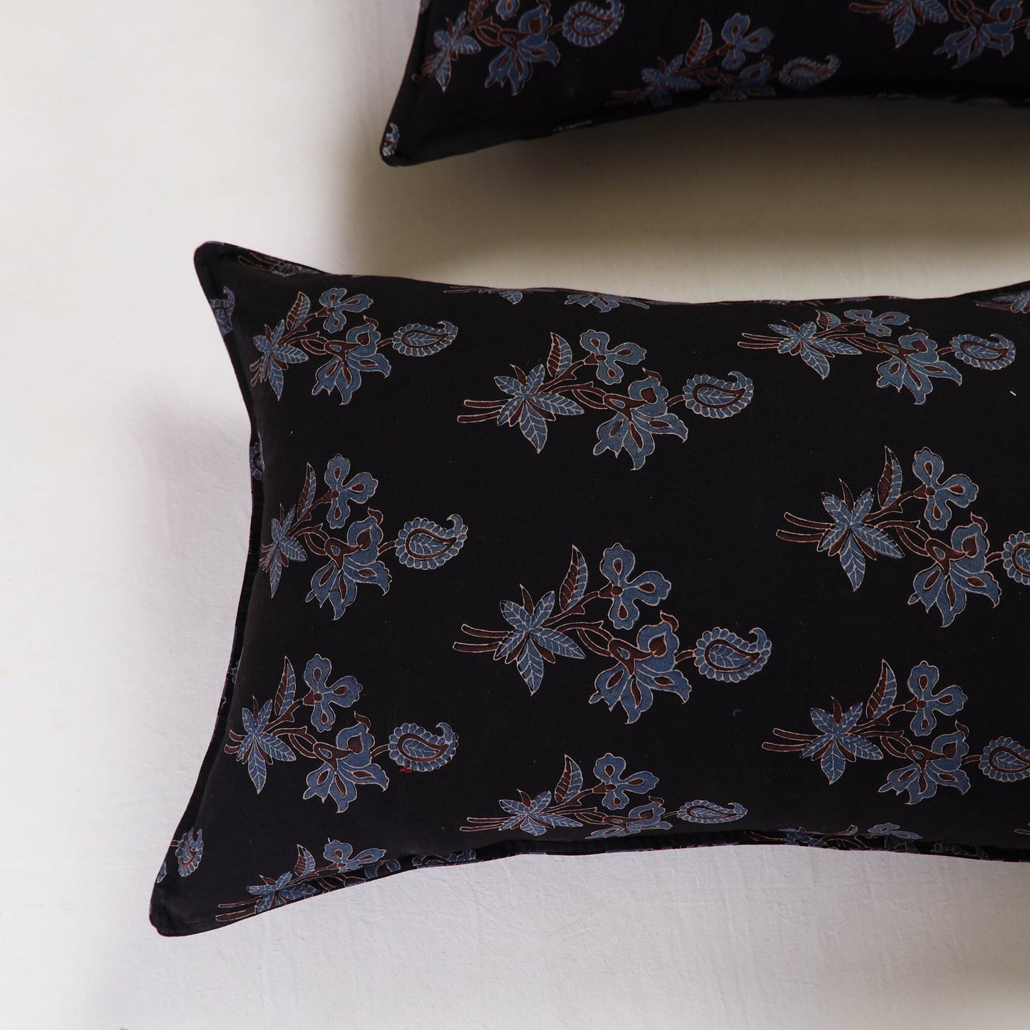 Black - pillow cover (set of 2) 05 - handcrafted
