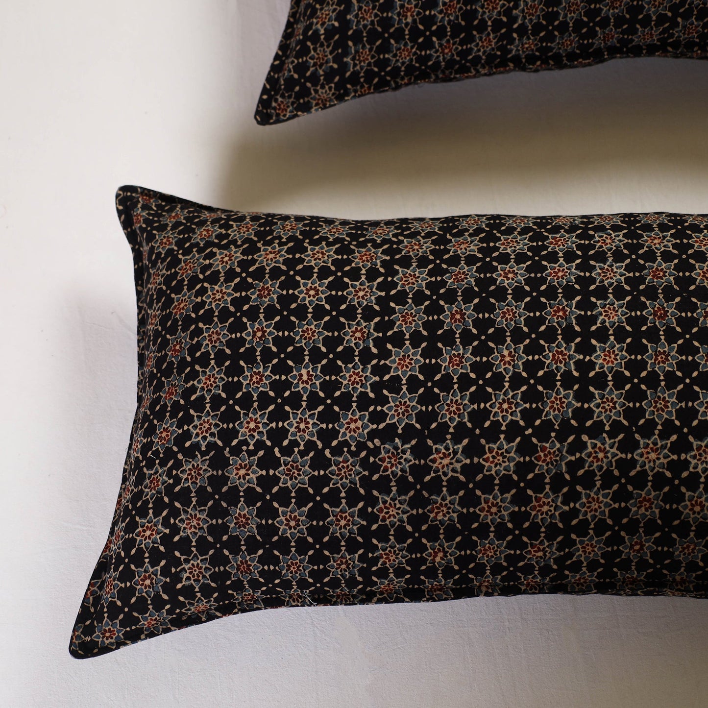Black - pillow cover (set of 2) 08 - handcrafted