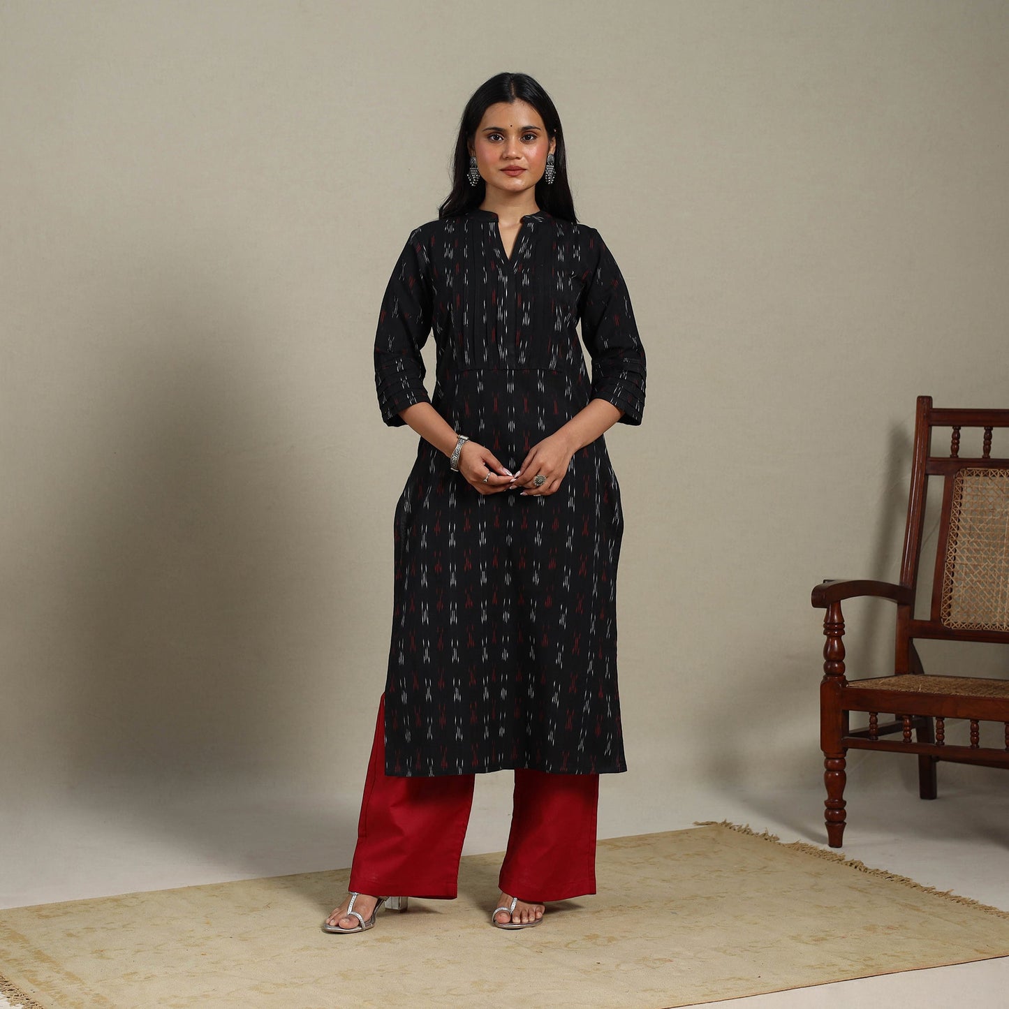 Black - pintuck cotton straight pochampally ikat kurta 06