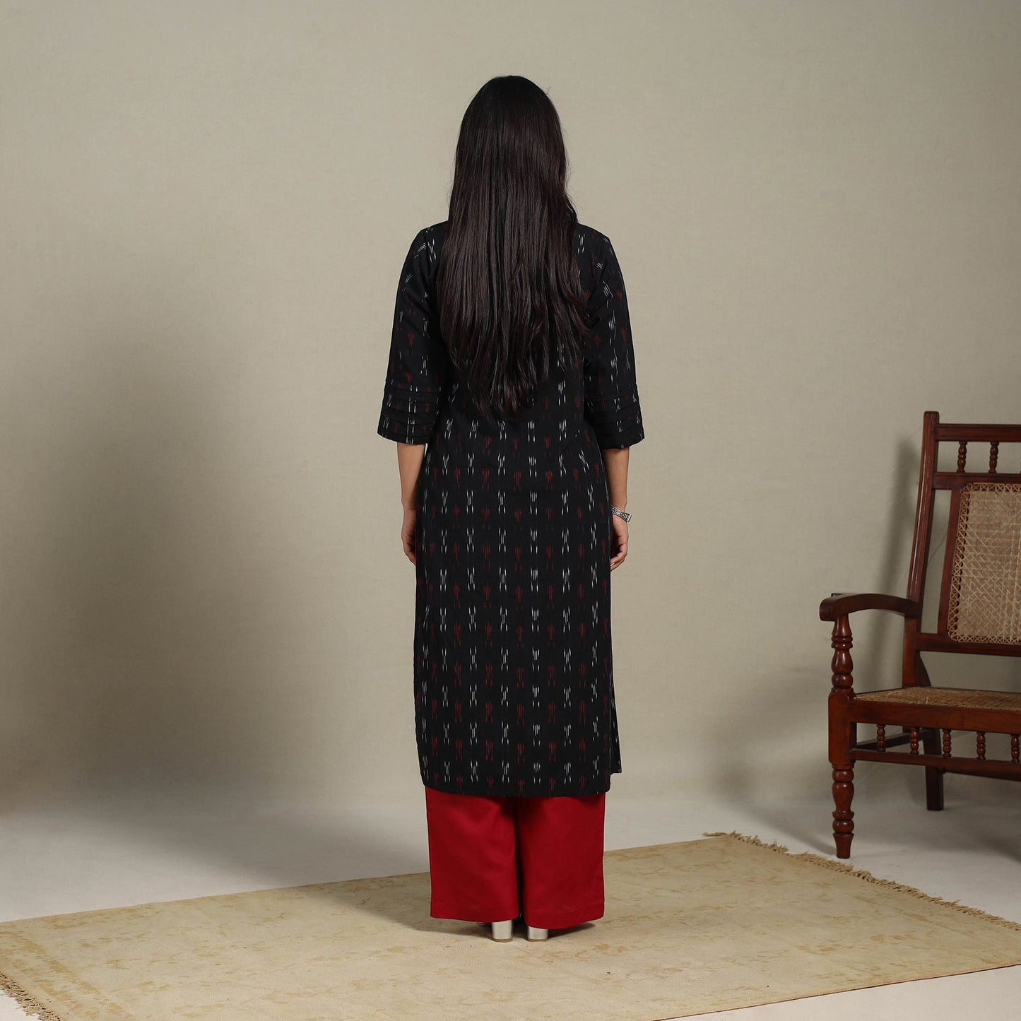 Black - pintuck cotton straight pochampally ikat kurta 06